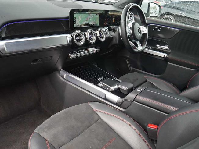 MERCEDES-BENZ GLB Photo 3