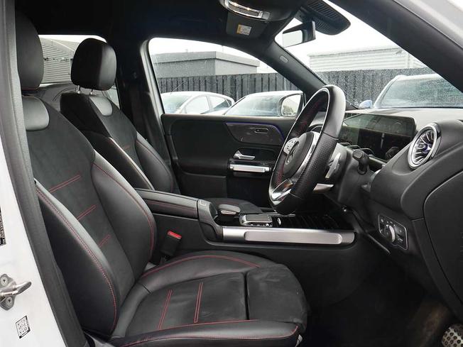 MERCEDES-BENZ GLB Photo 32