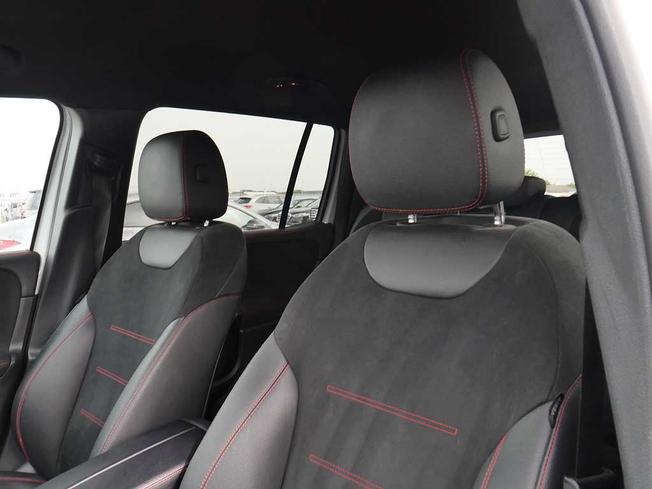 MERCEDES-BENZ GLB Photo 48