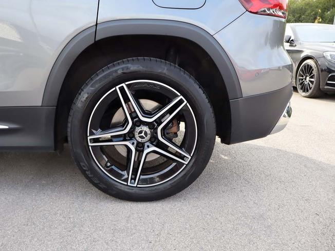 MERCEDES-BENZ GLB Photo 14