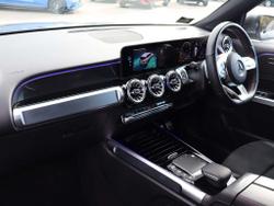 MERCEDES-BENZ GLB Photo 3