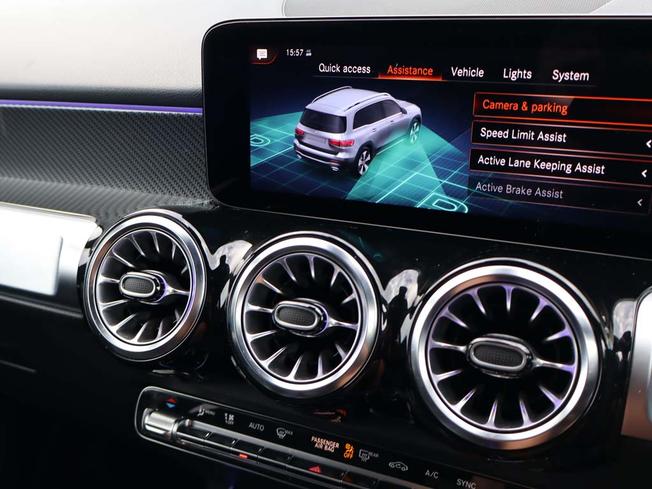 MERCEDES-BENZ GLB Photo 32