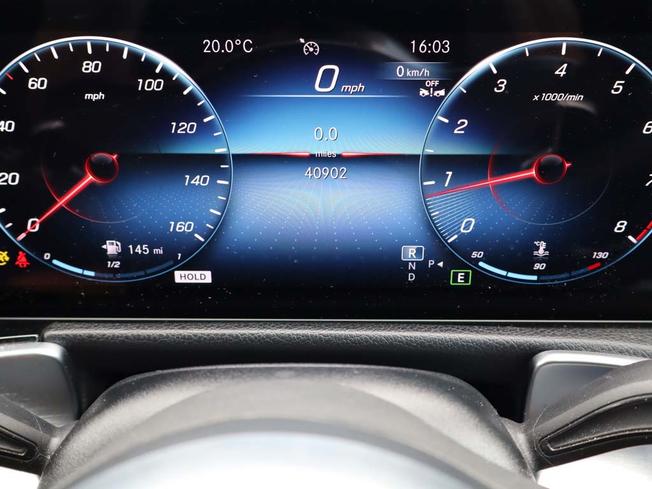 MERCEDES-BENZ GLB Photo 48