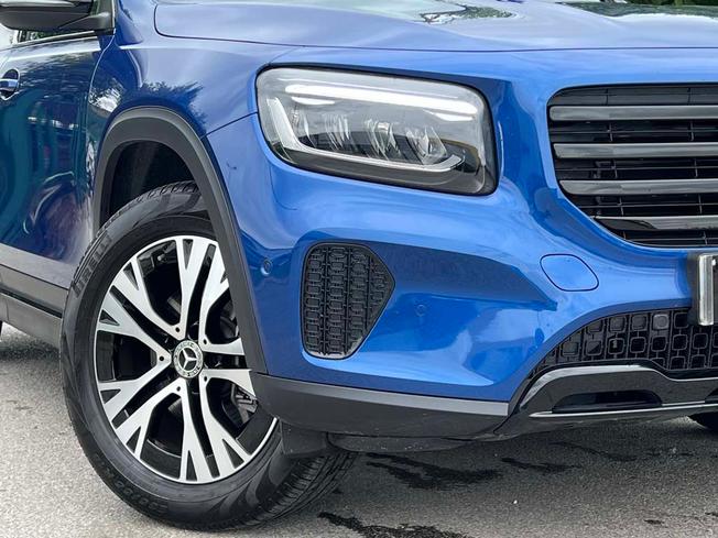 MERCEDES-BENZ GLB Photo 12