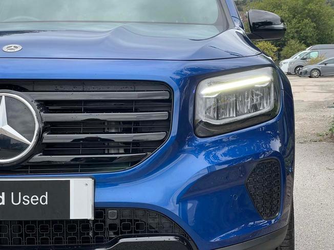 MERCEDES-BENZ GLB Photo 17