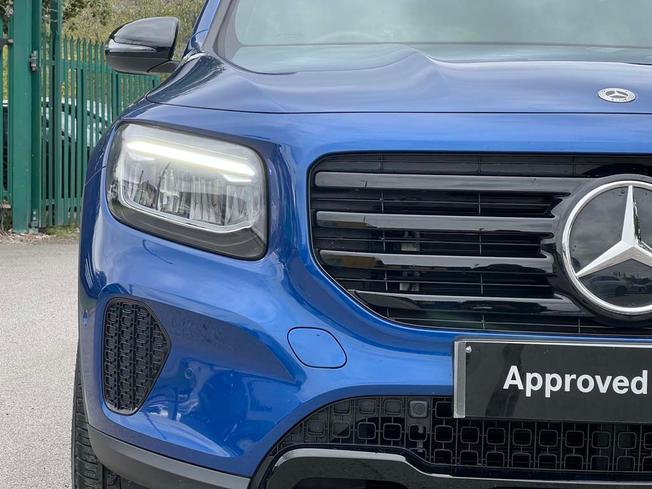 MERCEDES-BENZ GLB Photo 18