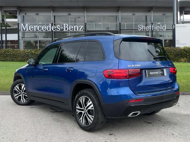 MERCEDES-BENZ GLB Photo 2