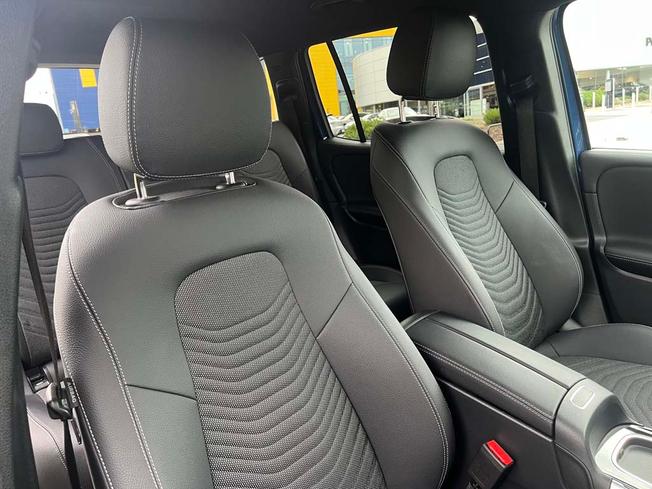 MERCEDES-BENZ GLB Photo 35