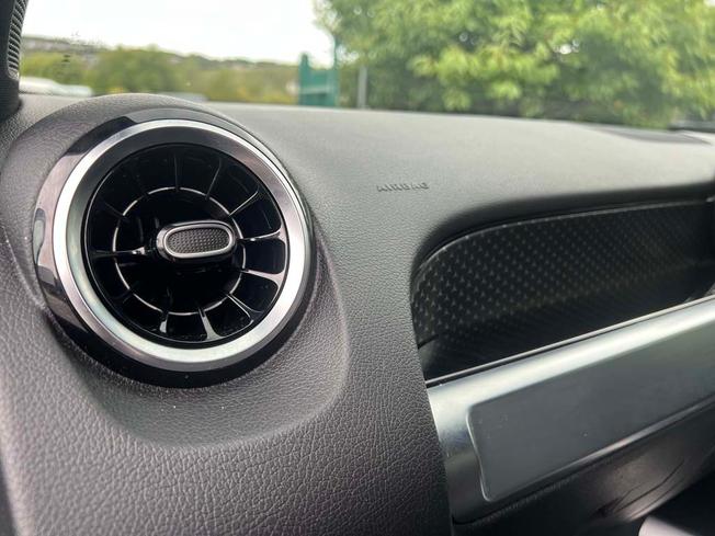 MERCEDES-BENZ GLB Photo 41