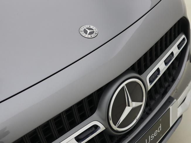 MERCEDES-BENZ GLA Photo 17