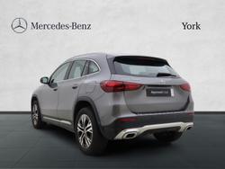 MERCEDES-BENZ GLA Photo 2