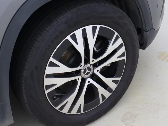 MERCEDES-BENZ GLA Photo 6