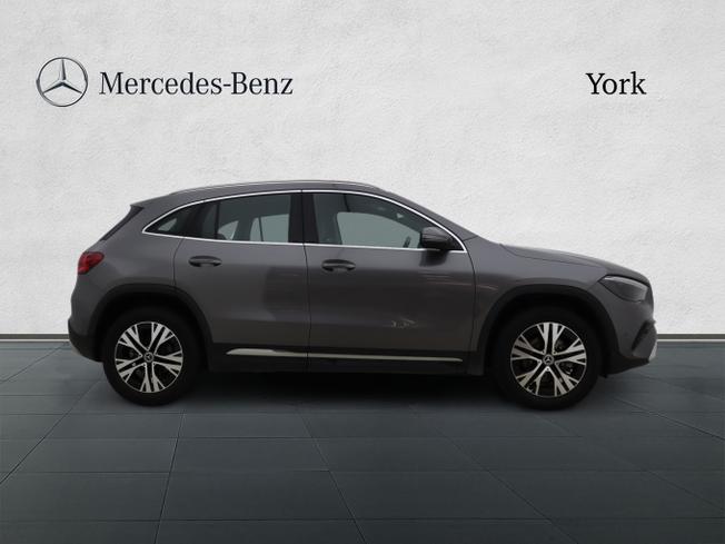 MERCEDES-BENZ GLA Photo 7