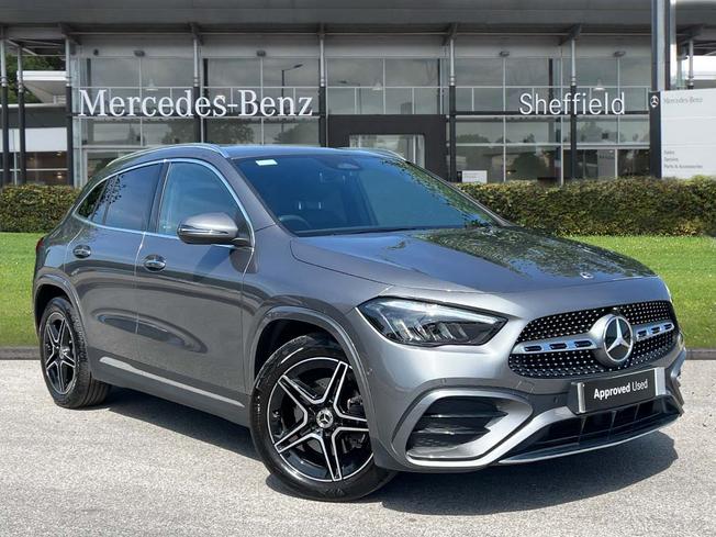 MERCEDES-BENZ GLA Photo 1
