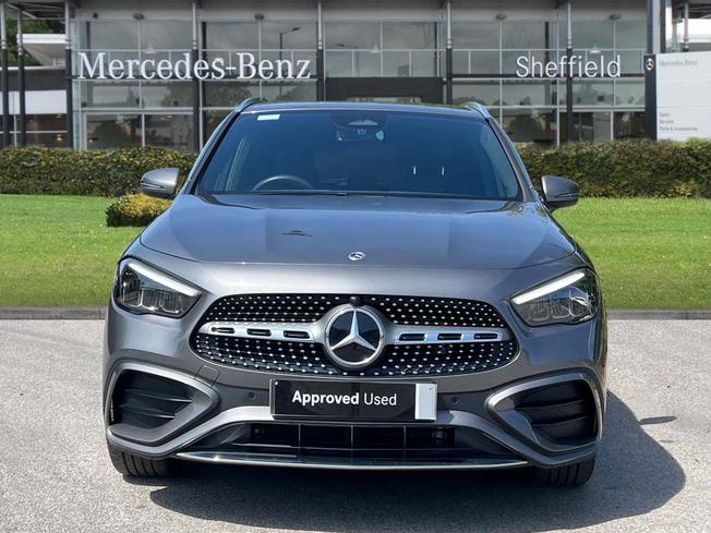 MERCEDES-BENZ GLA Photo 10