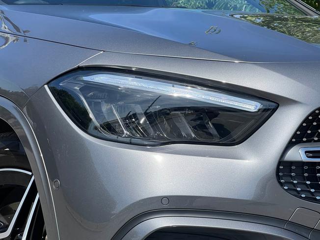 MERCEDES-BENZ GLA Photo 13