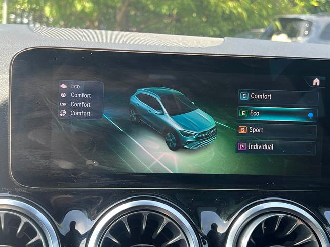 MERCEDES-BENZ GLA Photo 35