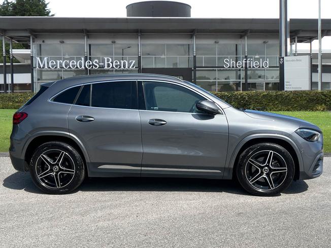 MERCEDES-BENZ GLA Photo 7