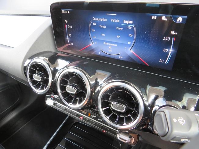 MERCEDES-BENZ Gla Photo 37