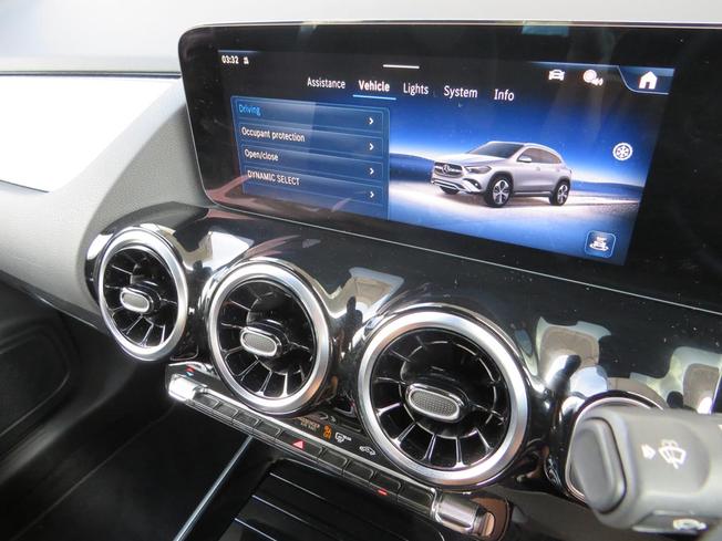 MERCEDES-BENZ Gla Photo 39