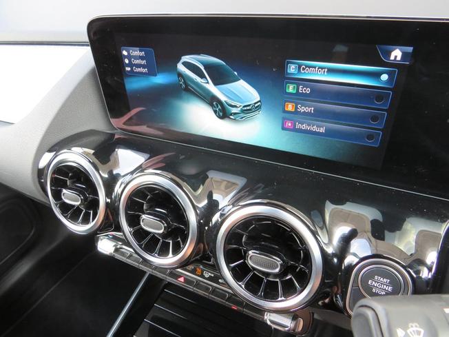 MERCEDES-BENZ Gla Photo 41