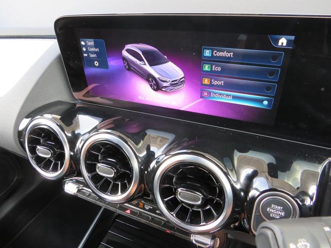 MERCEDES-BENZ Gla Photo 44