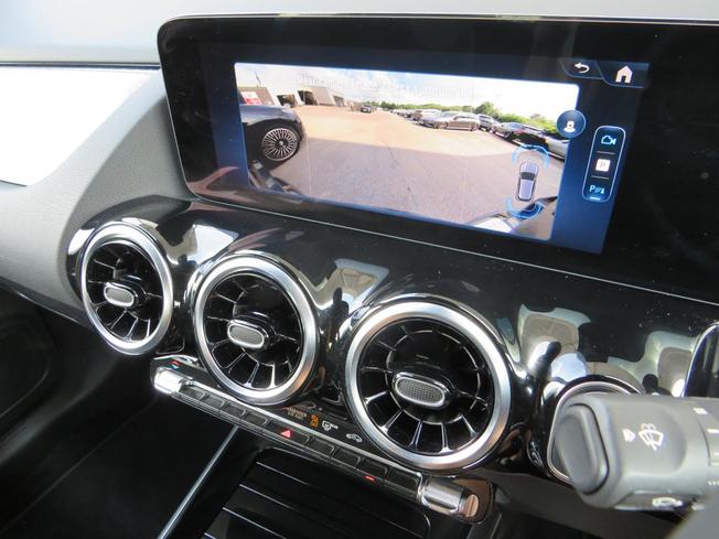 MERCEDES-BENZ Gla Photo 46