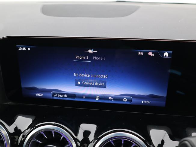 MERCEDES-BENZ GLA Photo 27
