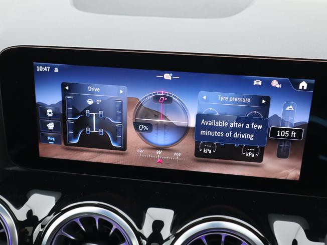 MERCEDES-BENZ GLA Photo 33