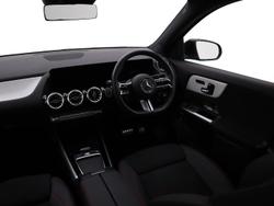 MERCEDES-BENZ GLA Photo 5