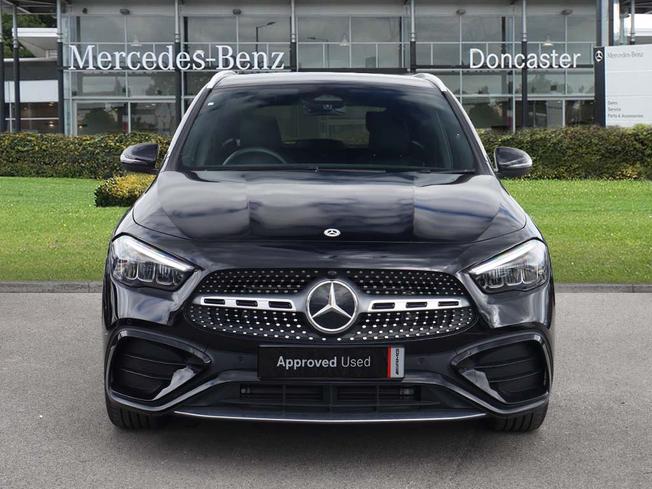 MERCEDES-BENZ GLA Photo 10