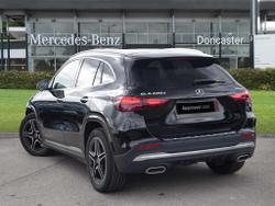 MERCEDES-BENZ GLA Photo 2