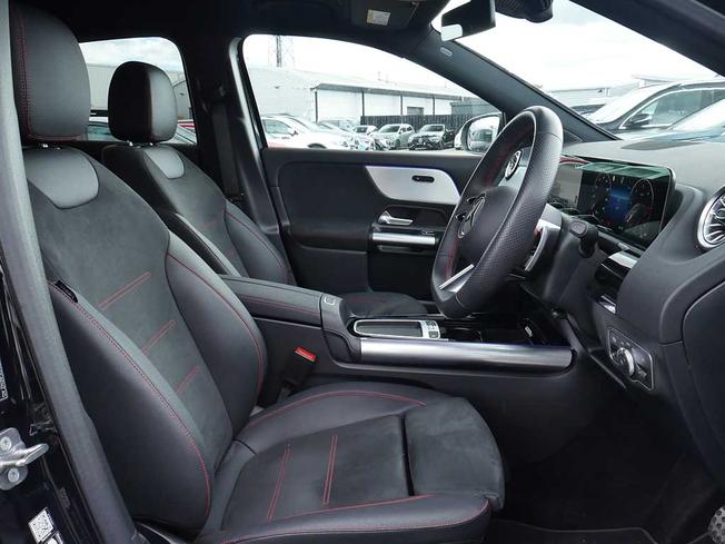 MERCEDES-BENZ GLA Photo 34