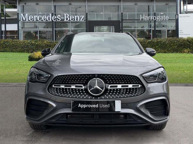 MERCEDES-BENZ GLA Photo 10