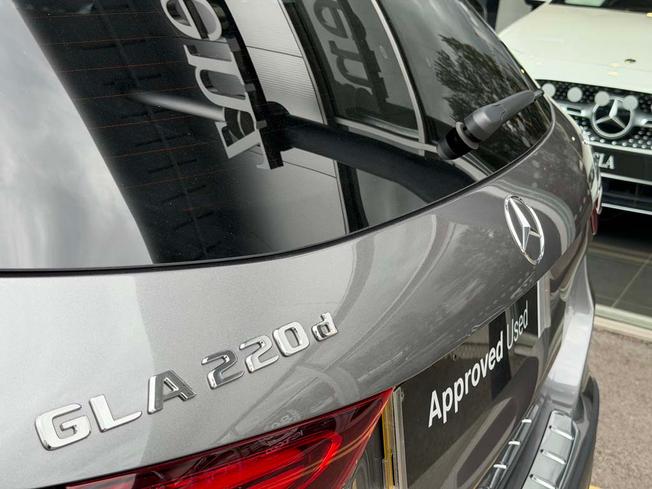 MERCEDES-BENZ GLA Photo 20