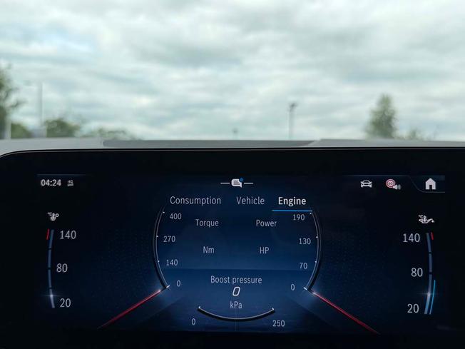 MERCEDES-BENZ GLA Photo 38