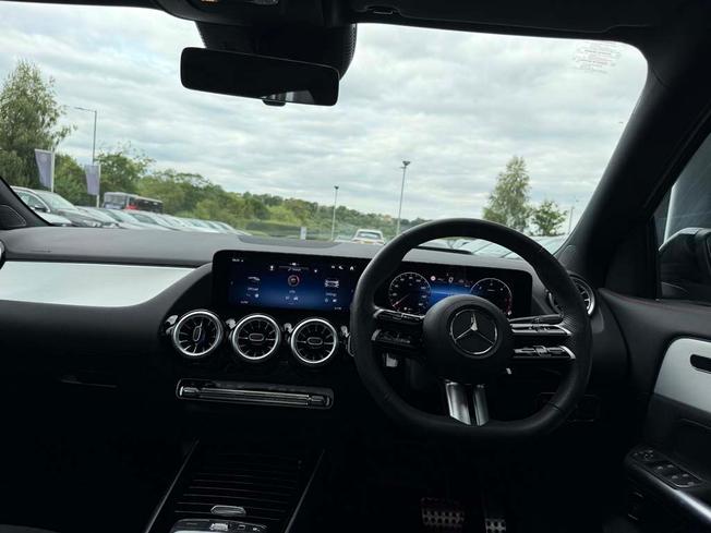 MERCEDES-BENZ GLA Photo 44