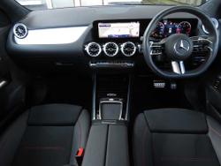 MERCEDES-BENZ GLA Photo 5