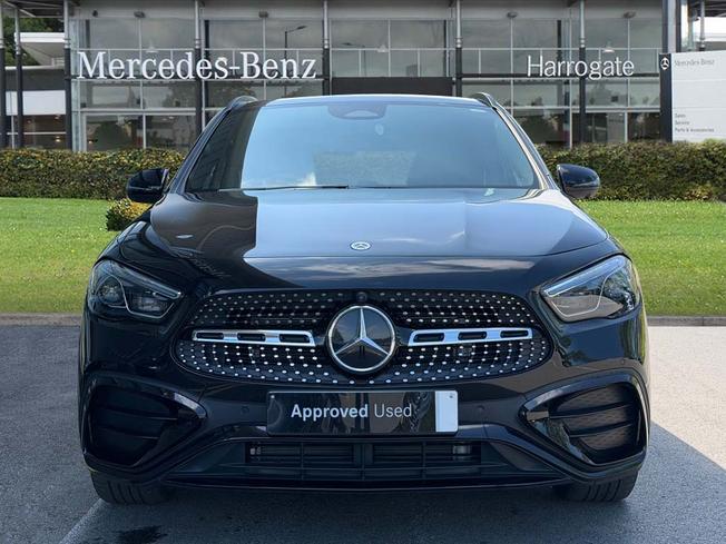 MERCEDES-BENZ GLA Photo 10