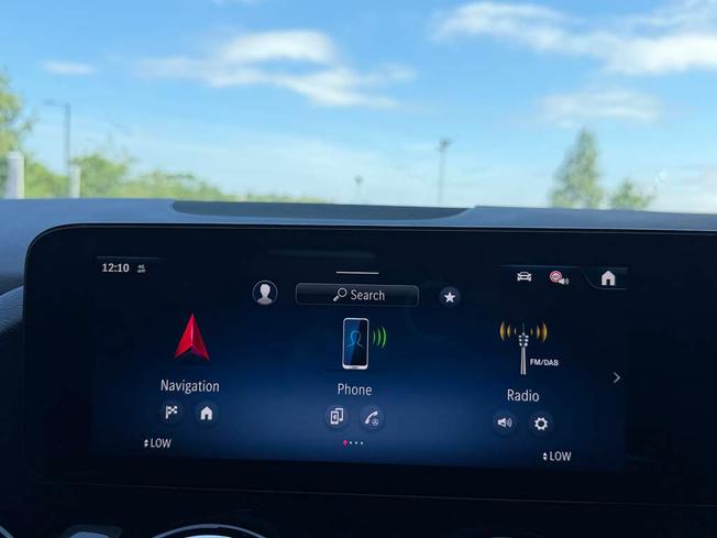 MERCEDES-BENZ GLA Photo 33