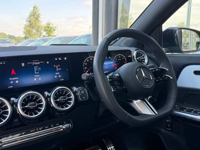 MERCEDES-BENZ GLA Photo 46