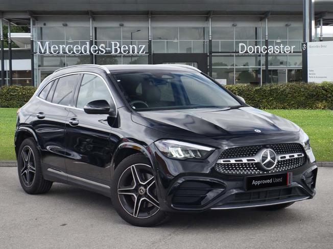 MERCEDES-BENZ GLA Photo 1