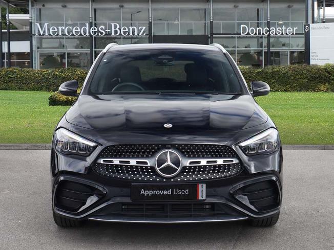 MERCEDES-BENZ GLA Photo 10