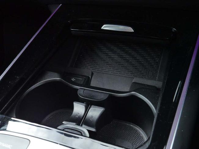 MERCEDES-BENZ GLA Photo 16