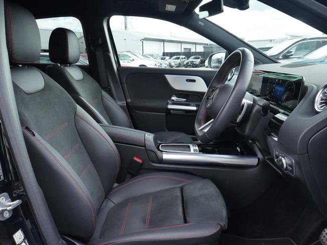 MERCEDES-BENZ GLA Photo 33