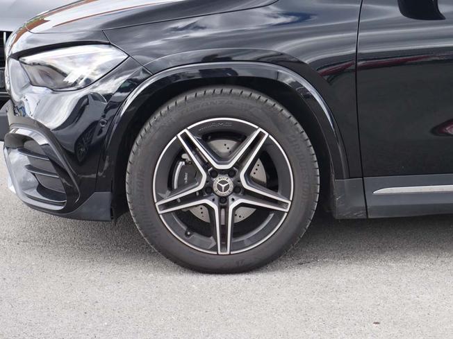 MERCEDES-BENZ GLA Photo 6