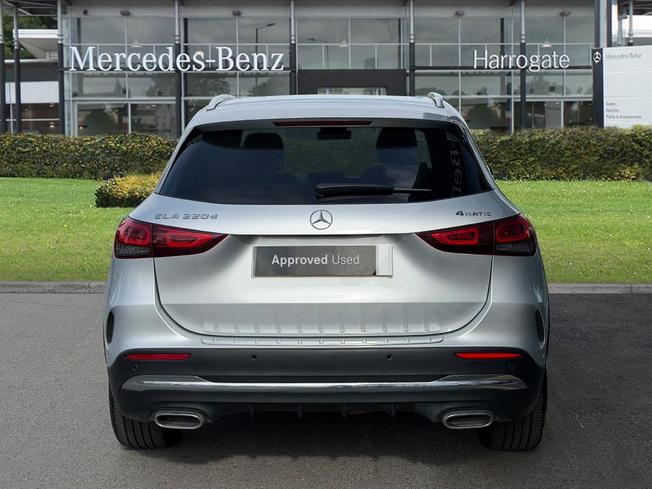 MERCEDES-BENZ GLA Photo 11