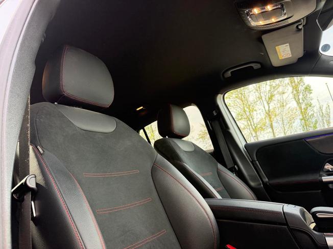 MERCEDES-BENZ GLA Photo 38