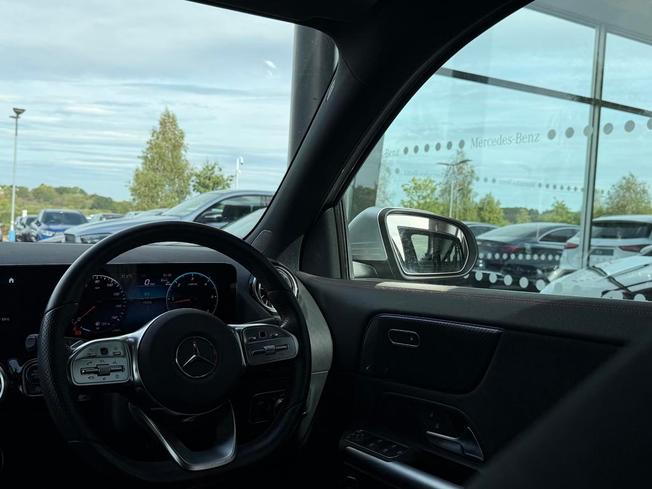 MERCEDES-BENZ GLA Photo 40