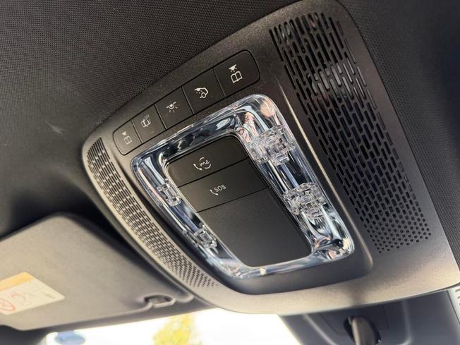 MERCEDES-BENZ GLA Photo 45